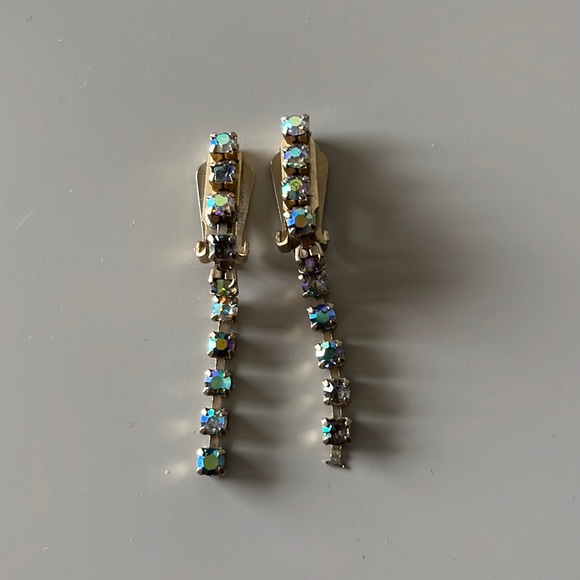 Jewelry - Gold Rhinestone earrings